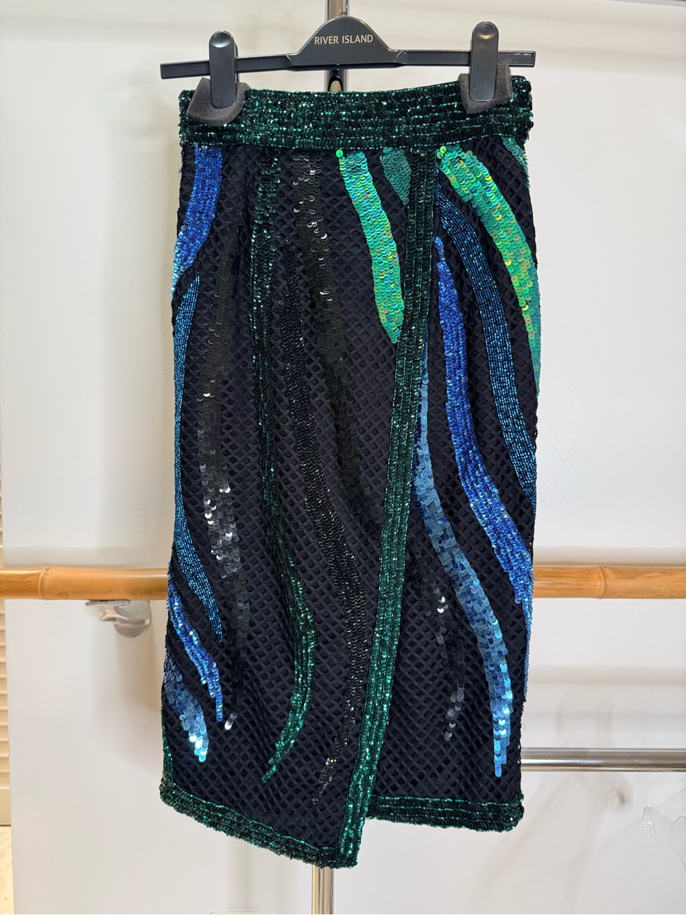 River Island Black Sequin Embellished Midi Pencil Skirt Blue Green Size 8